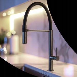 Bateria kuchenna Kran Czarna Elastyczna wylewka Stojąca Gun Metal Scala