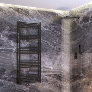 Grzejnik łazienkowy czarny drabinkowy 60 x 160 cm montaż 180 Breno