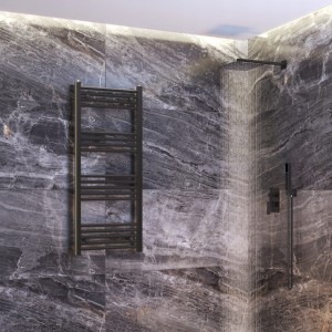 Grzejnik łazienkowy czarny drabinkowy 50 x 120 cm montaż 180 Breno