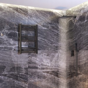 Grzejnik łazienkowy czarny drabinkowy 50 x 80 cm montaż 180 Breno